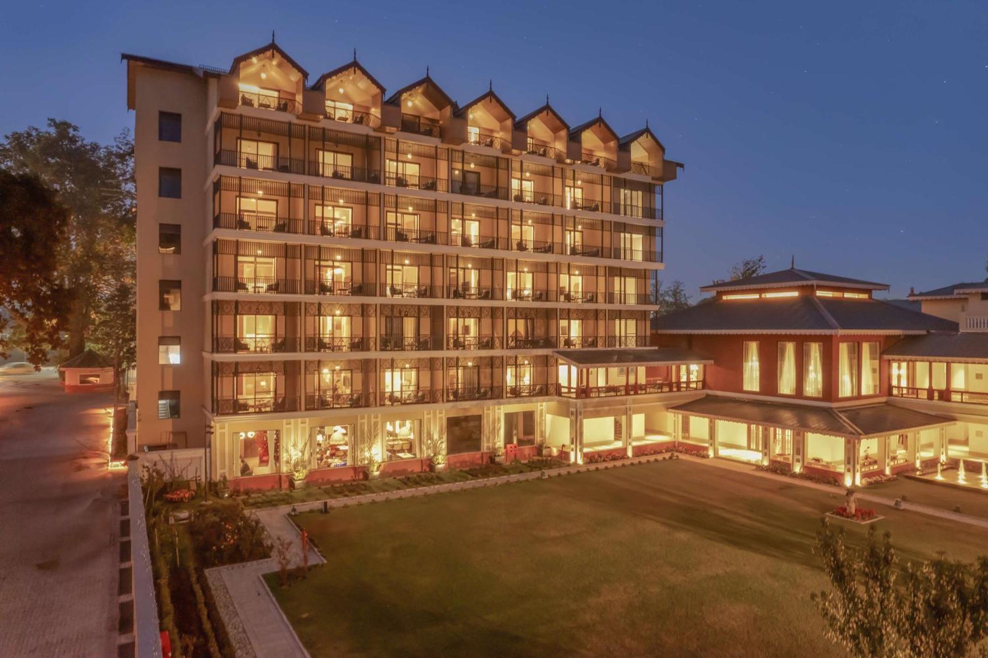 Radisson Collection Hotel & Spa, Riverfront Srinagar ภายนอก รูปภาพ